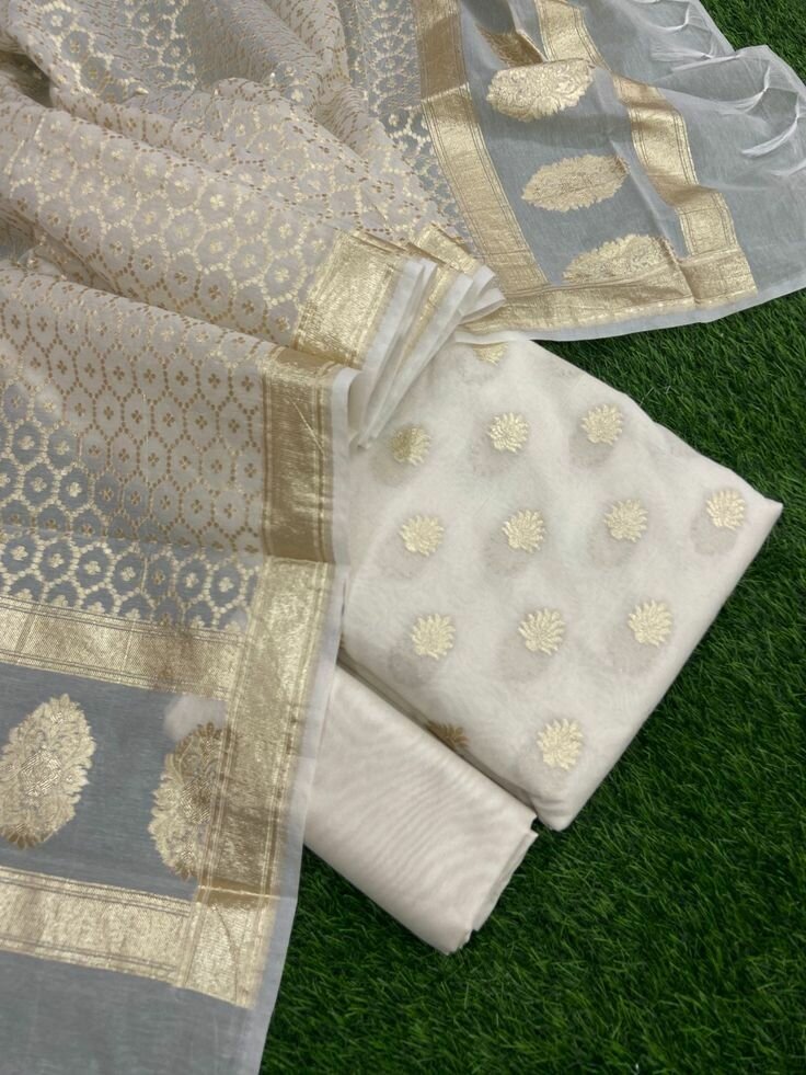 Organza 3 Peace Suit