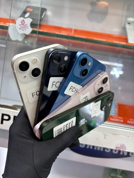 iPhone 13