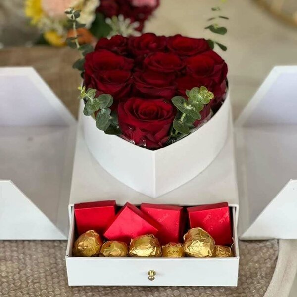 Arrangement floral et chocolats