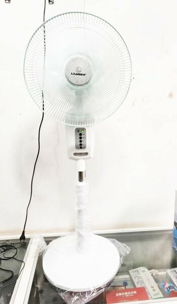 Ventilateur rechargeable 16