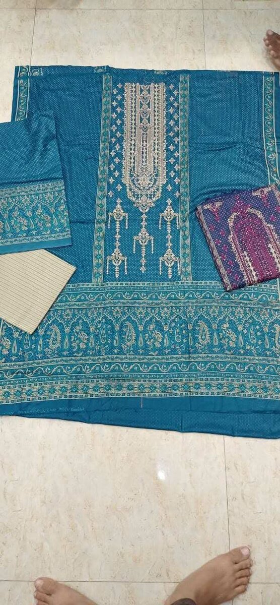 Ladies suit