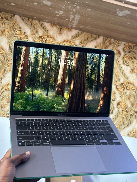 2020 M1 MacBook Air