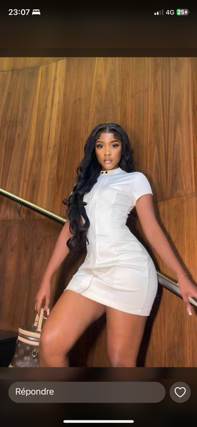 Robe élégante à manches courtes