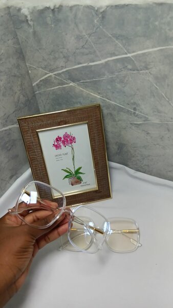 Lunettes carrées rétro chic