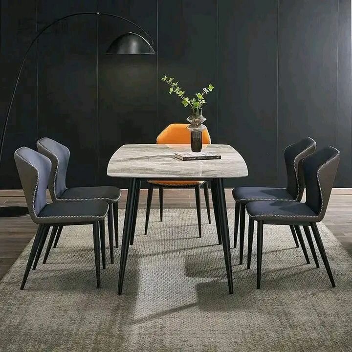 Table à manger en marbre élégante