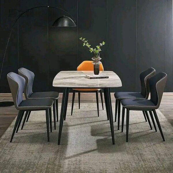 Table à manger en marbre élégante