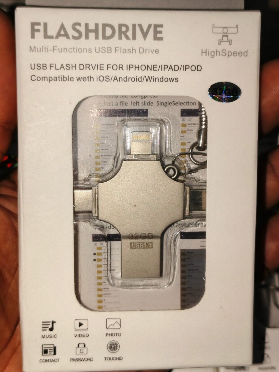 Clé USB  32Gb - multifonctions