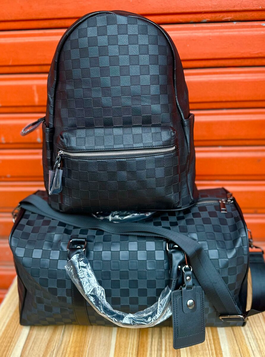 Set de voyage en cuir tressé