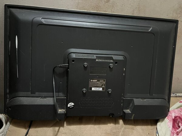 Télévision LED 32 pouces