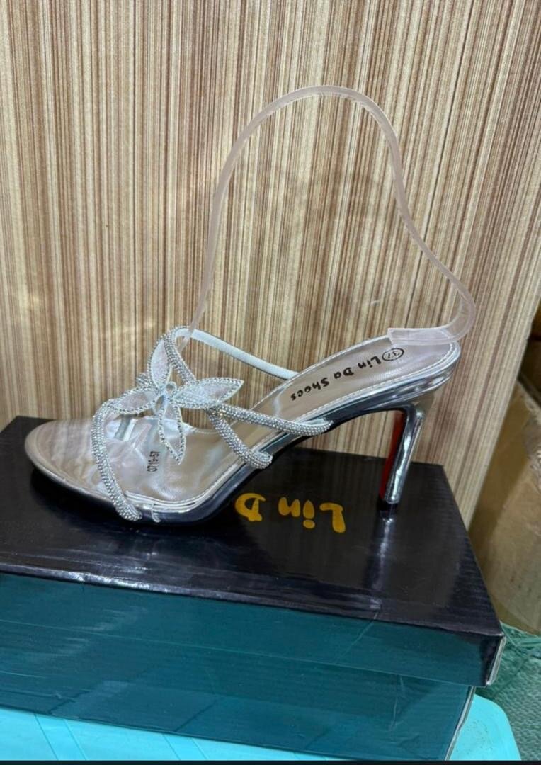 Sandales à talons élégantes