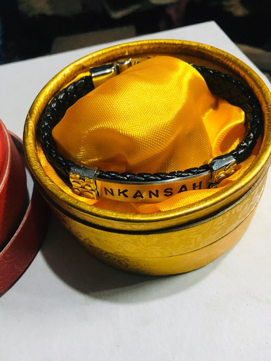 Leathered customized breclet