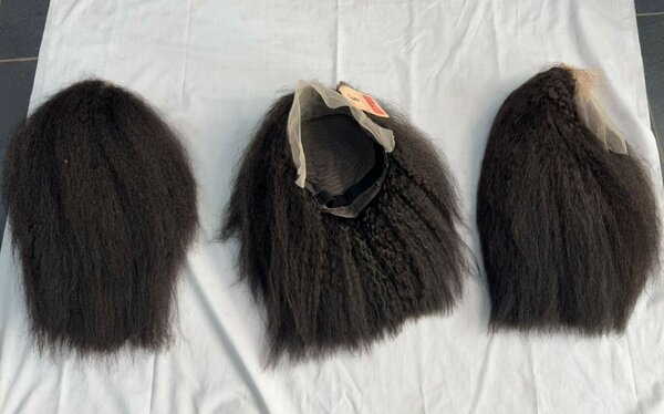 Kinky Straight effet cheveux T12