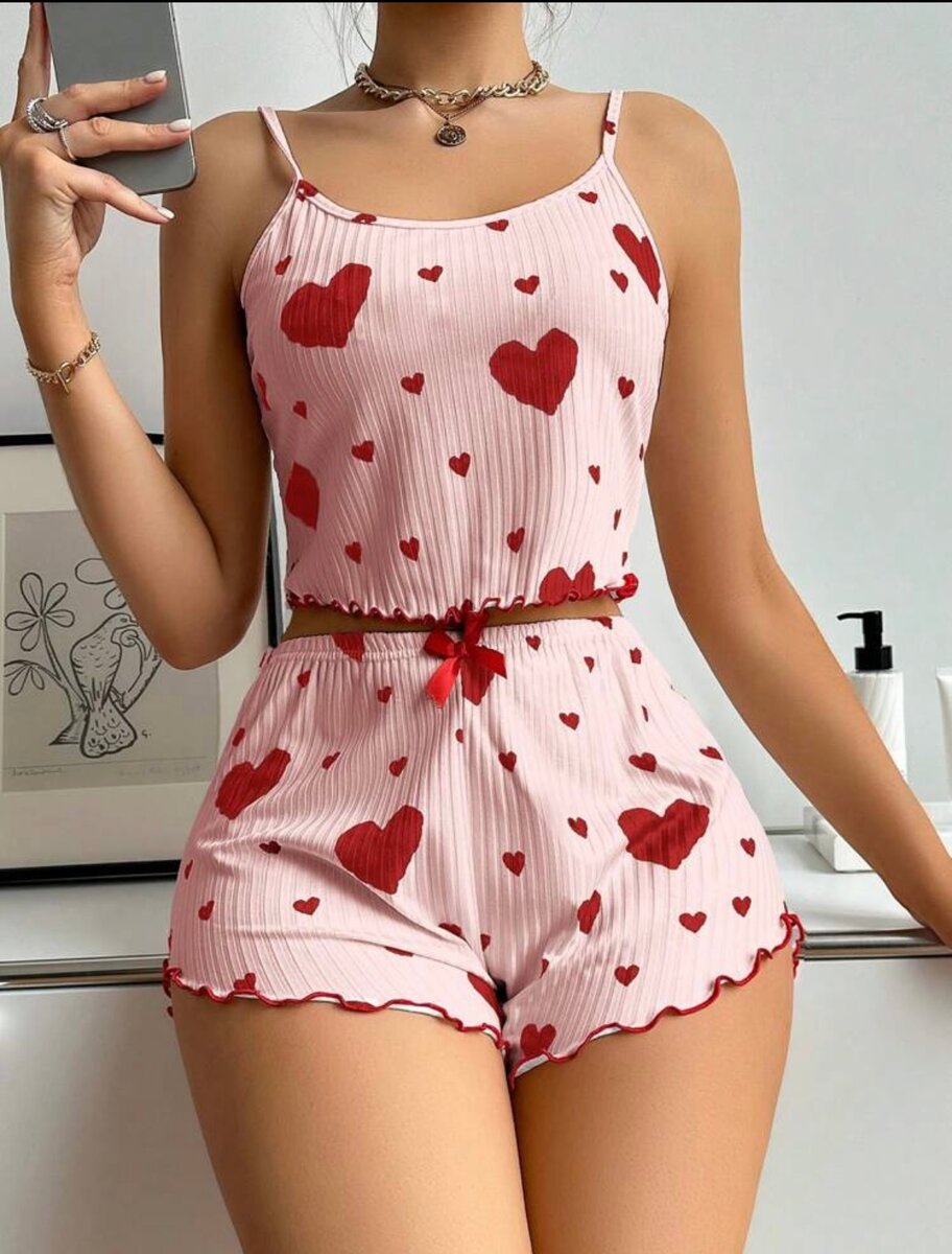 Pyjama court à motifs cœur