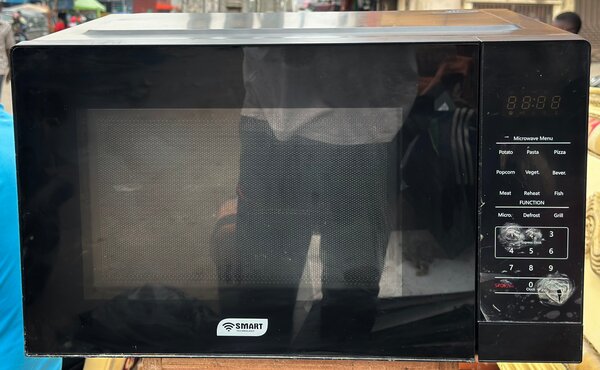 Micro-ondes multifonction moderne