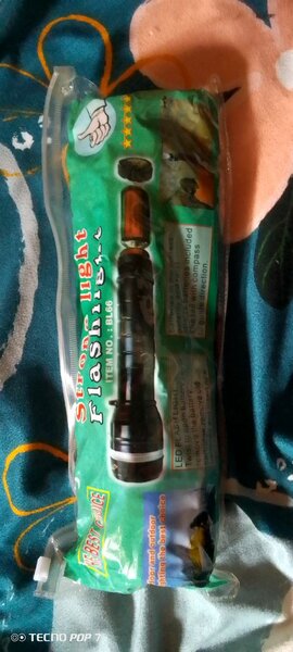 Lampe Torche LED Puissante