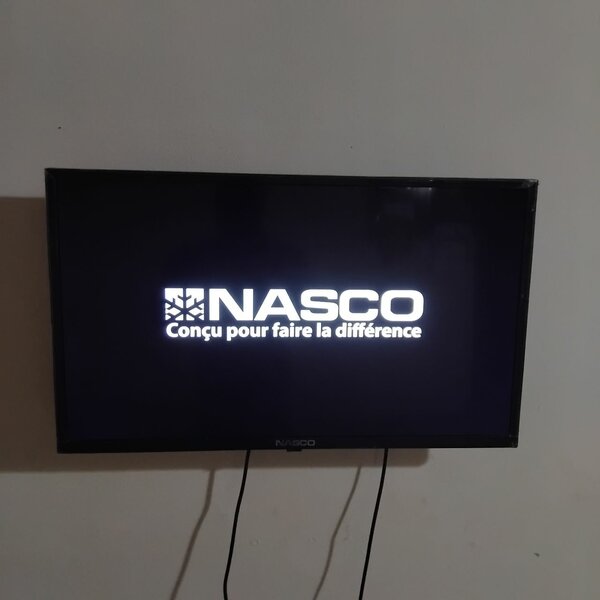 Téléviseur LED NASCO 32 pouces