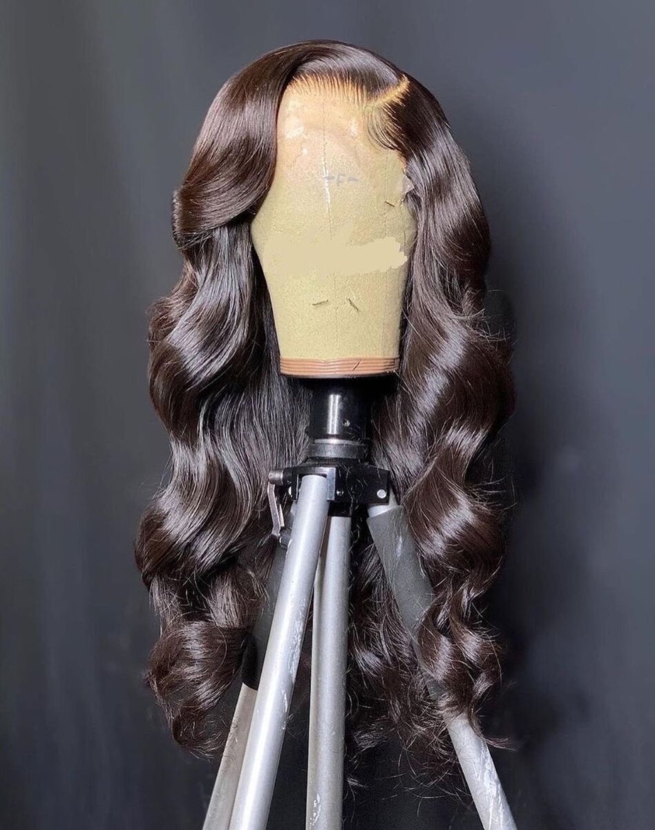 Perruque en Dentelle Ondulée