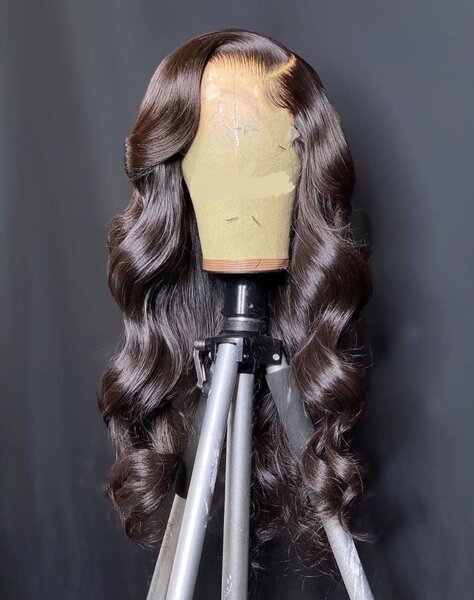 Perruque en Dentelle Ondulée