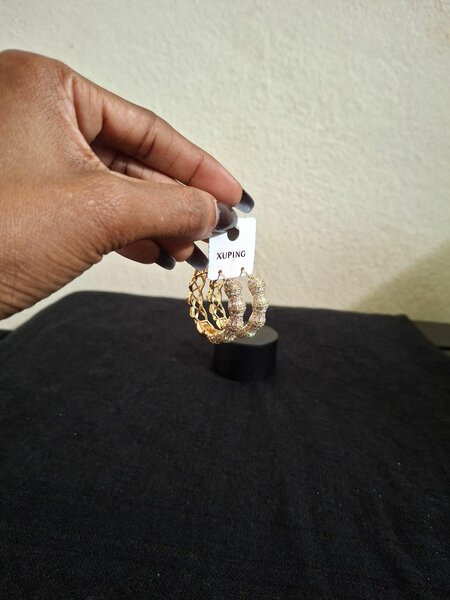 Boucles d'oreilles dorées élégantes Xuping