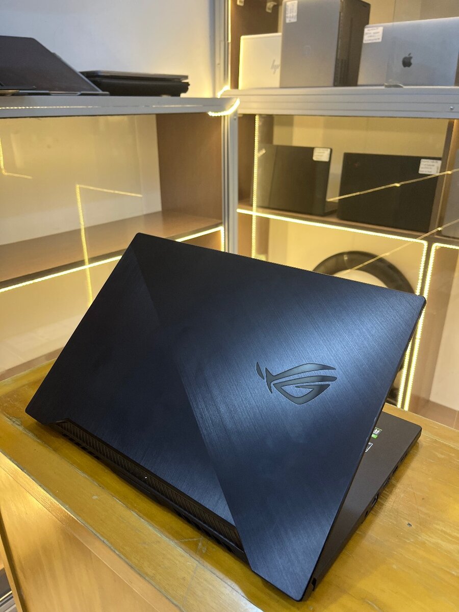 ASUS zenphyrus gameur