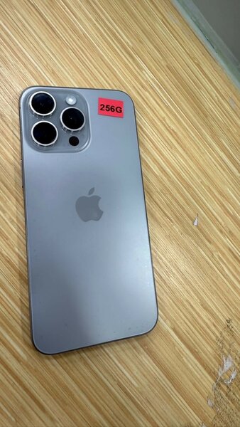 *iphone 15 pro max 256giga