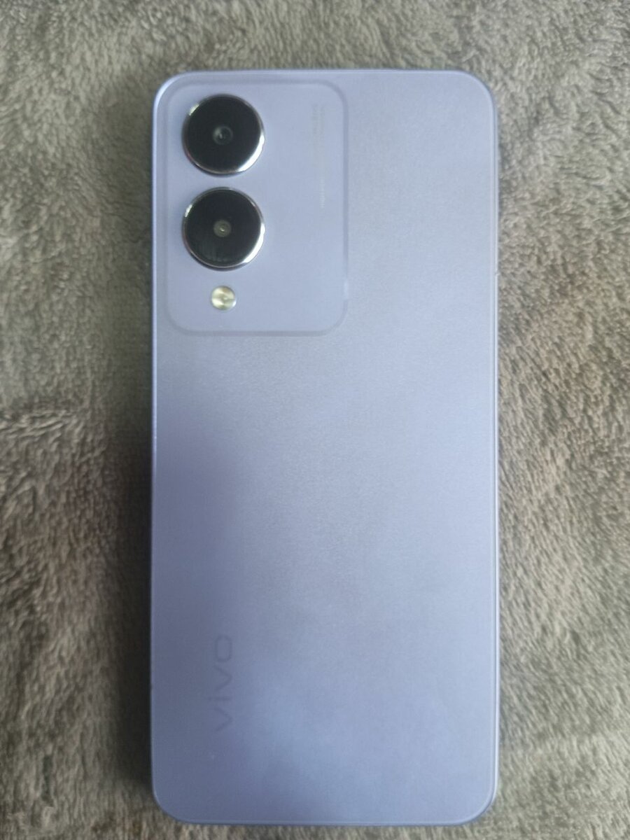Vivo Y17s