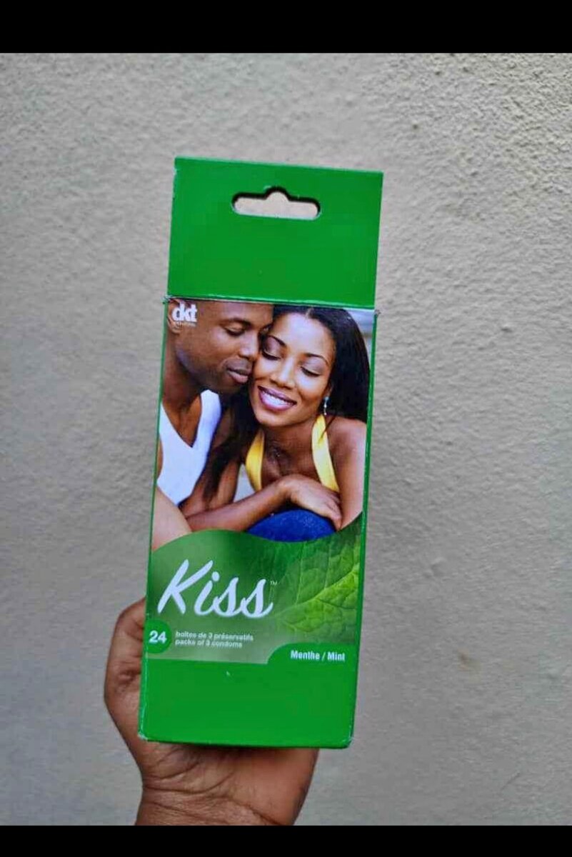 30 préservatifs (10 paquets)