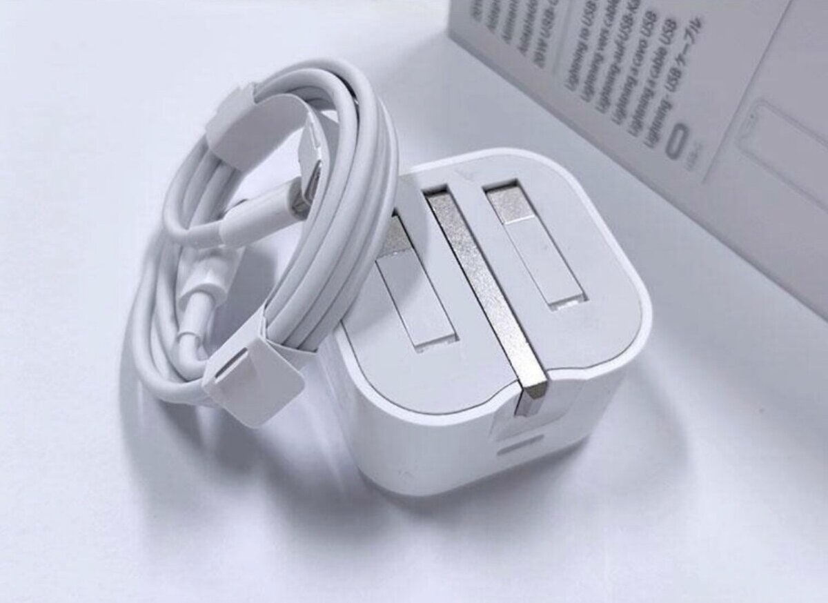 Original iphone type c charger