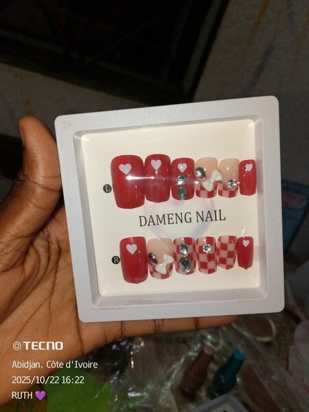 Faux ongles