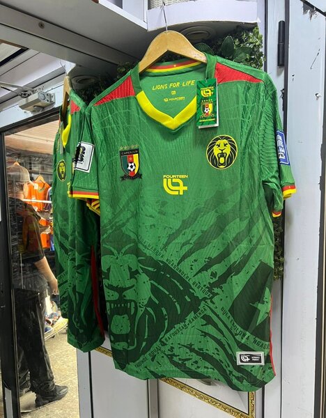 Maillots pro et retro