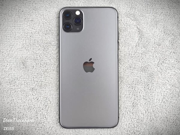 iPhone 11 PromaxGris 64 Go