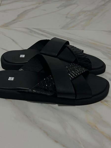 Sandales noires élégantes