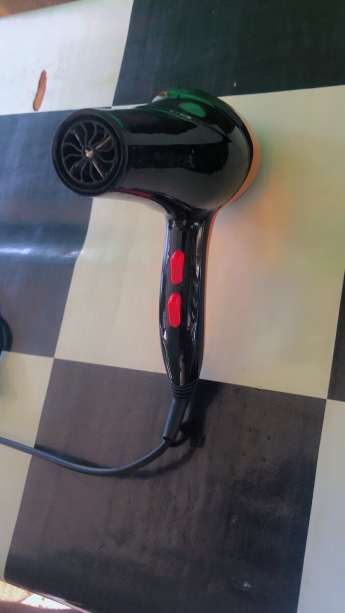 Sèche-cheveux puissant 2000W