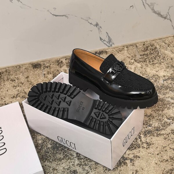 Loafer luxueux Gucci homme