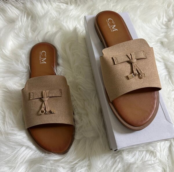 Sandales en cuir minimalistes