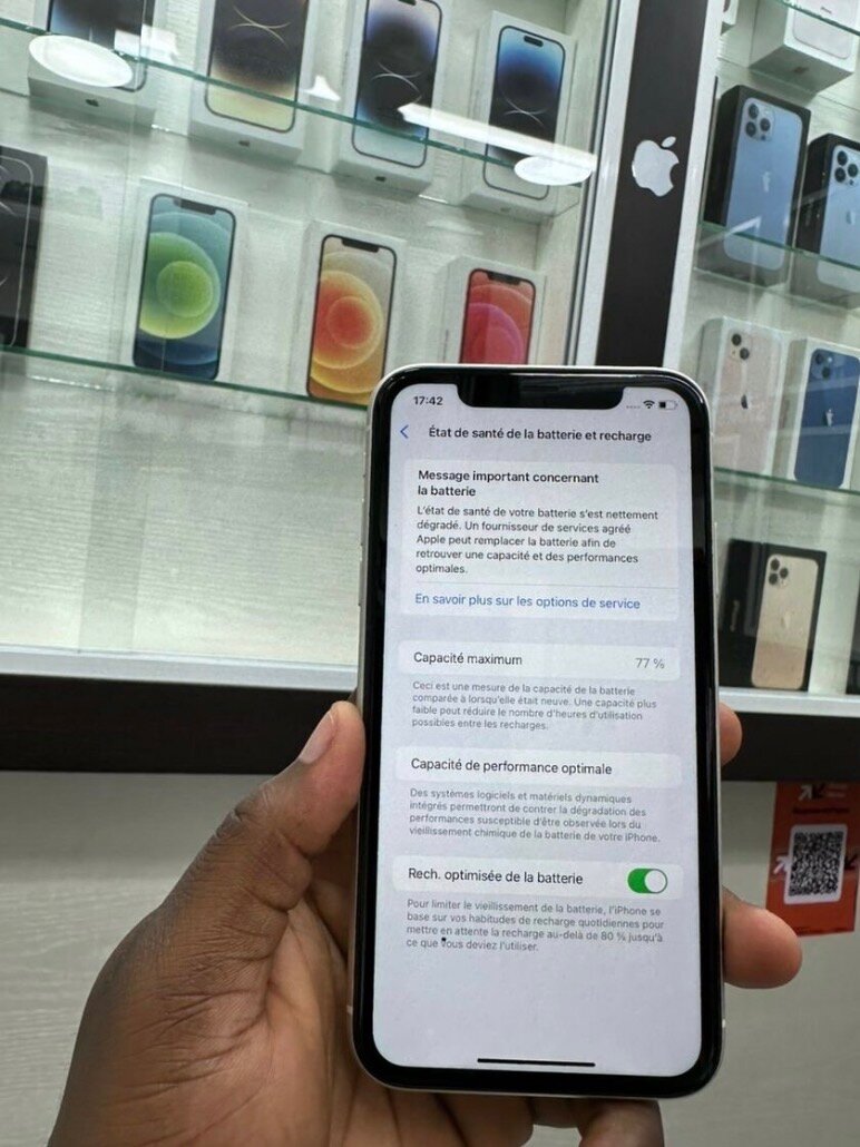 Smartphone blanc double caméra