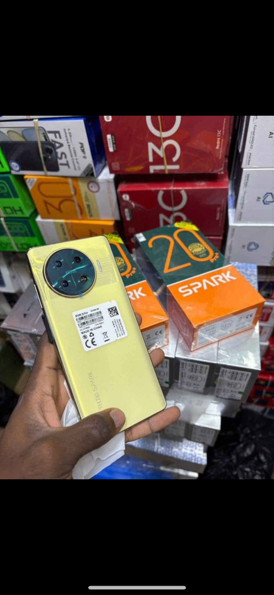Smartphone Tecno Spark 20 Pro