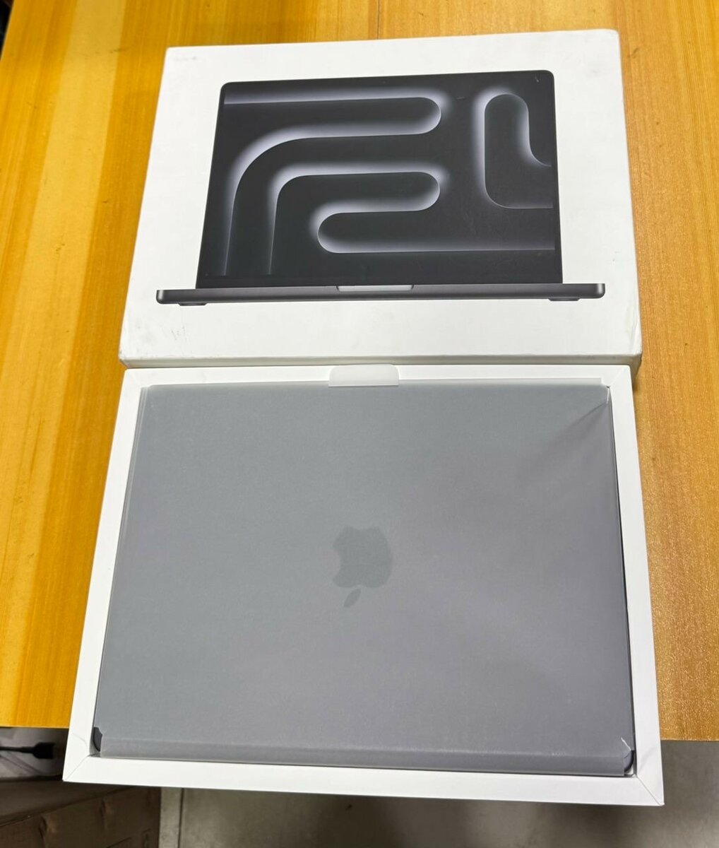 MacBook Pro 13 Pro M4 2024