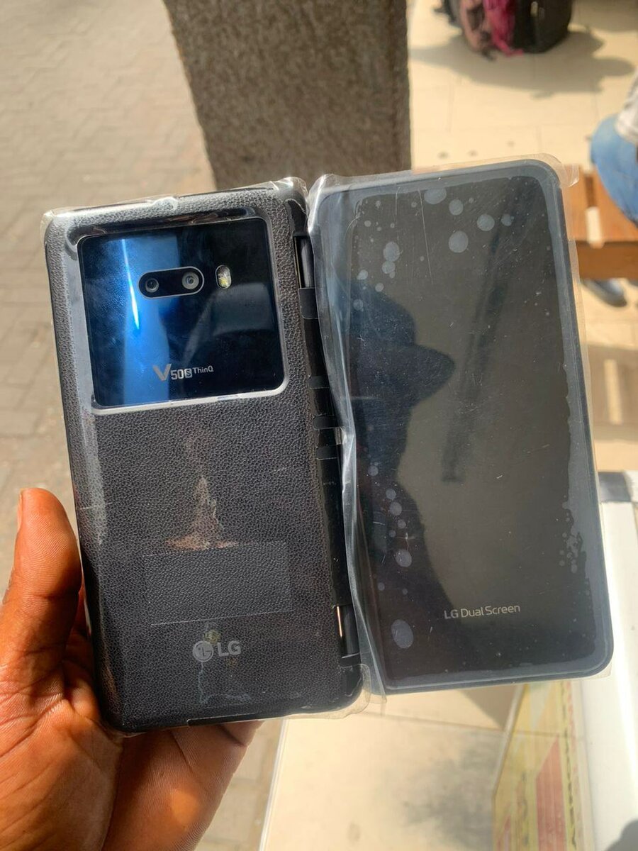 LG V50s 5G 256gb dual screen brand new 4000mAh battery capac