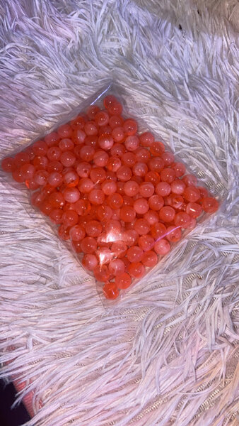 Perles de bricolage rose vif