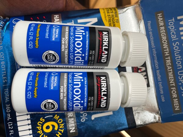 Kirkland minoxidil