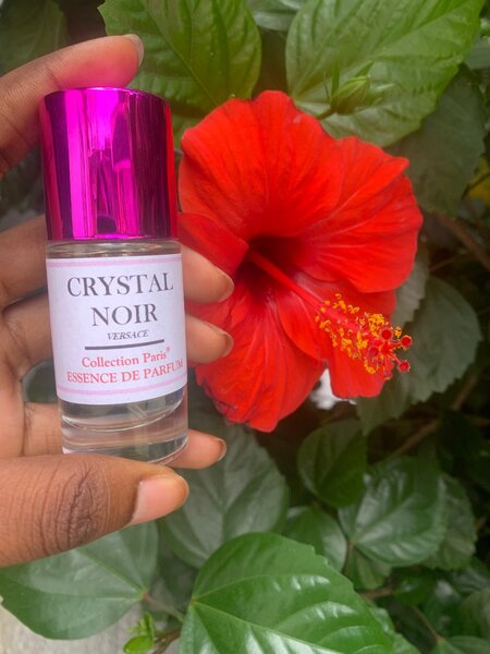 Essence Crystal Noir