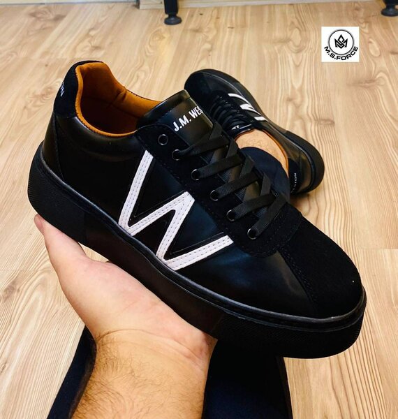 Baskets noires J.M. West