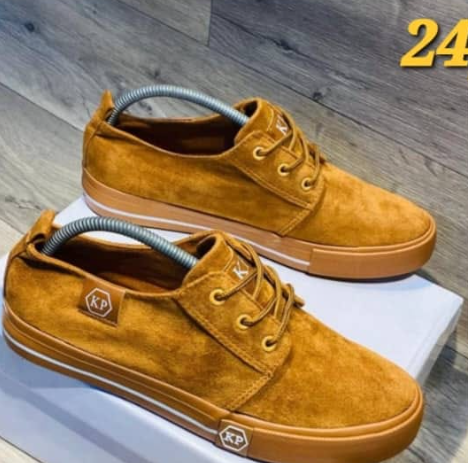 Slip-ons light brown