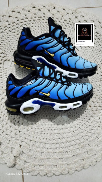 Baskets bleues élégantes