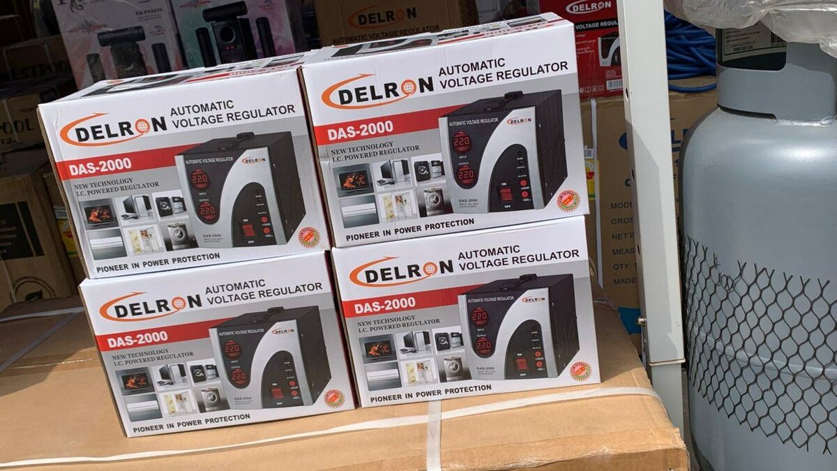 DELRON STABILIZER / VOLTAGE REGULATOR 2000V