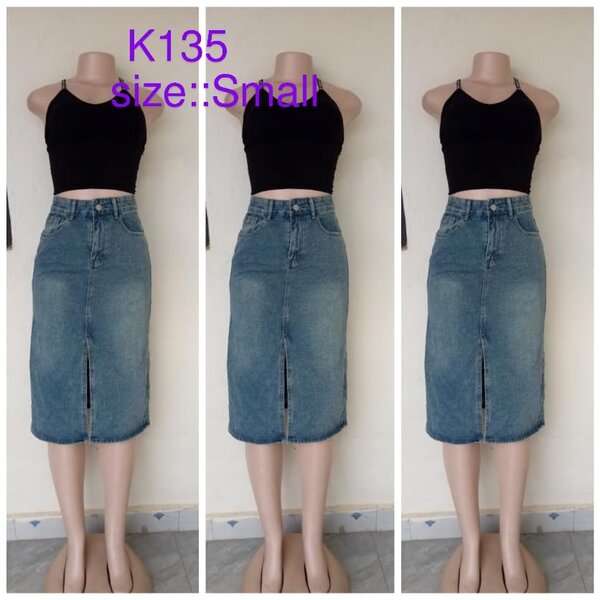 Denim skirt size small