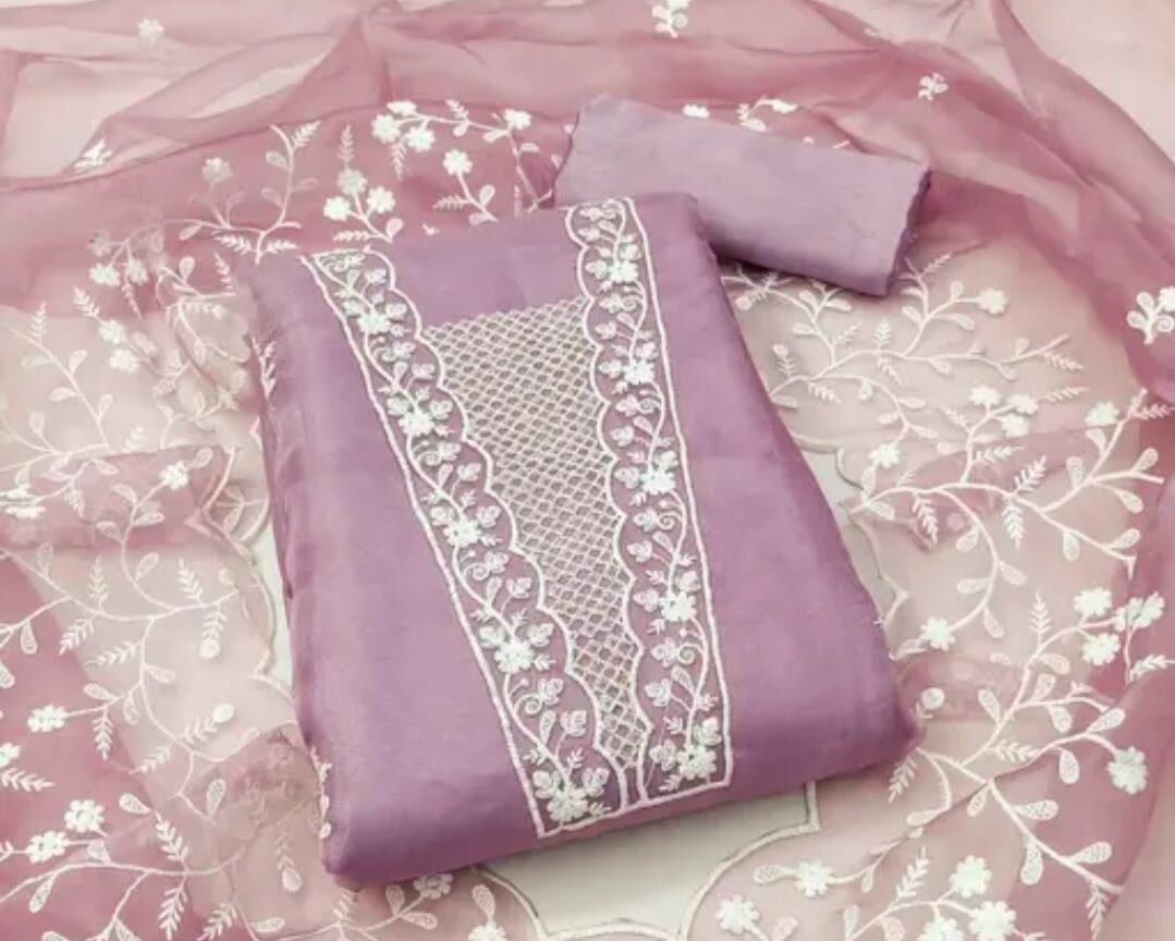 Ladies suit