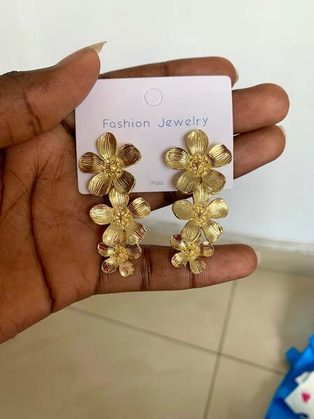 Boucles dorées fleurie