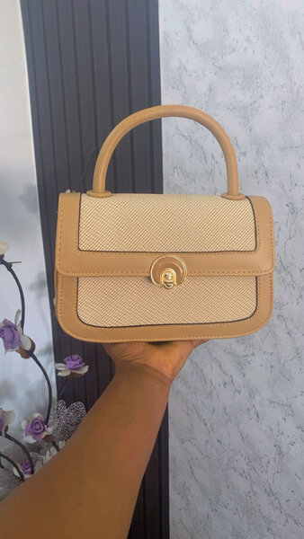 Sac à main élégant femme